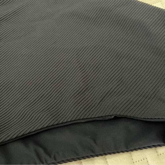 EUC Lululemon Clear Waters High-Waisted Skimpy Bikini Bottom - 6 - Picture 9 of 11